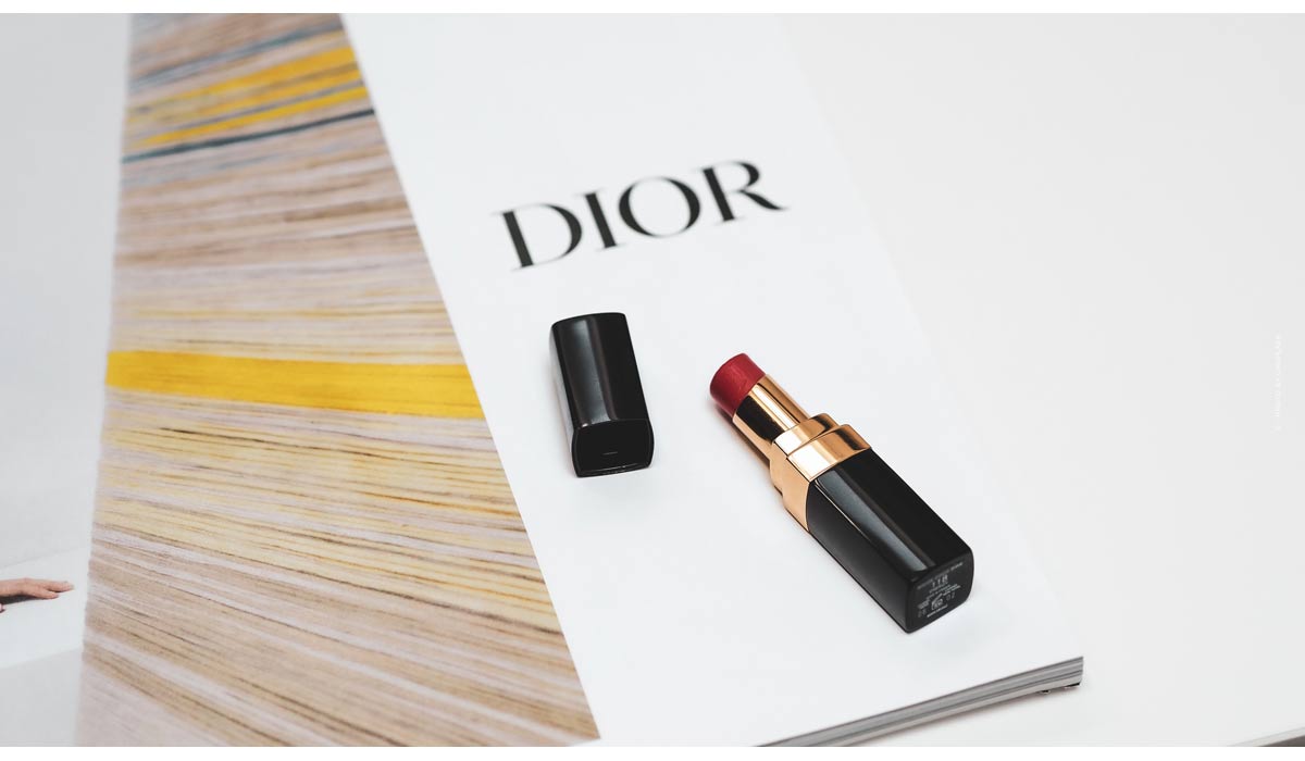 Dior-Fashion-Shows-Commercials-Bakcstage-Interviews-Lipstick-Red